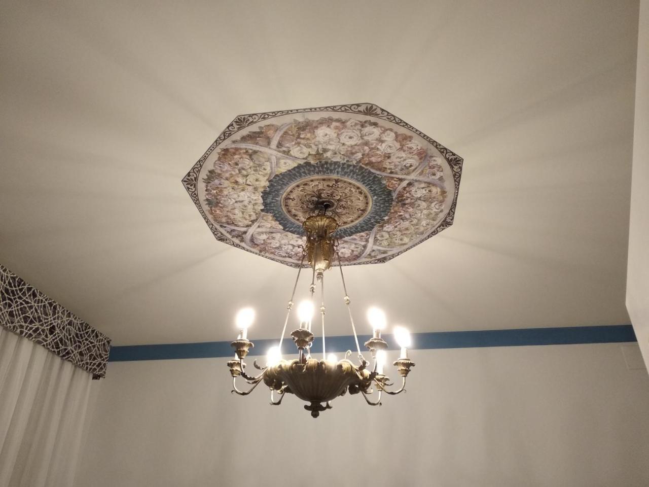 B&B "La Bottega D'Arte" Carrara Exterior photo